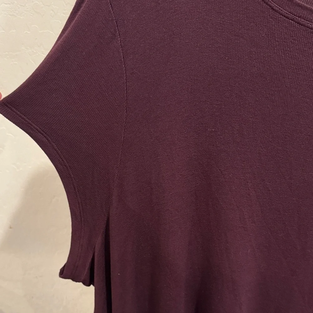 Athleta 2X With Ease Deep Burgundy Short Sleeve Tee Plus Size - Picture 3 of 7